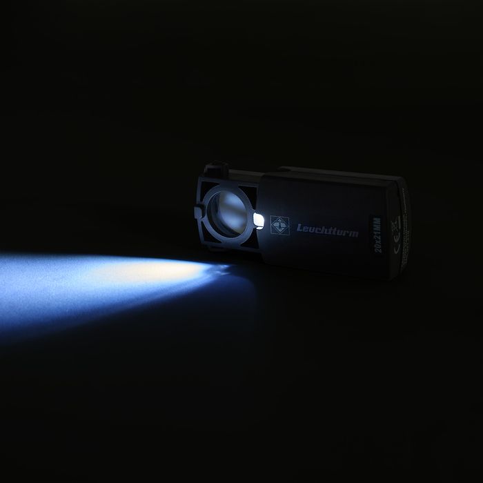Loupe de poche lumineuse rétractable. grossissement 20x, noir, Ø 18 mm
